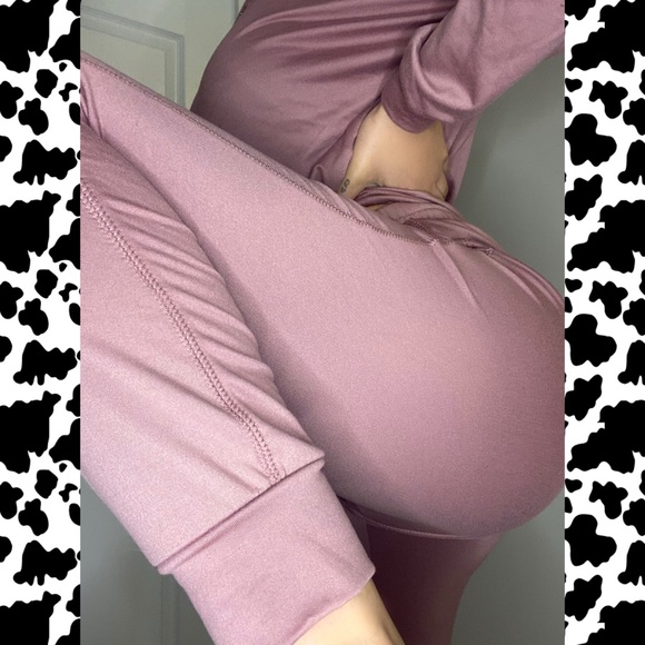 ‼️SOLD‼️2PC Lounge Set - Size M - Picture 5 of 5